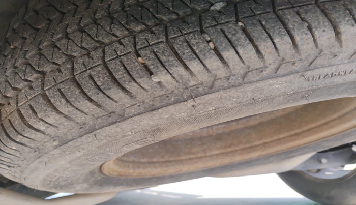 2016 Mahindra XUV500 W10, Diesel, Manual, 62,906 km, tyre