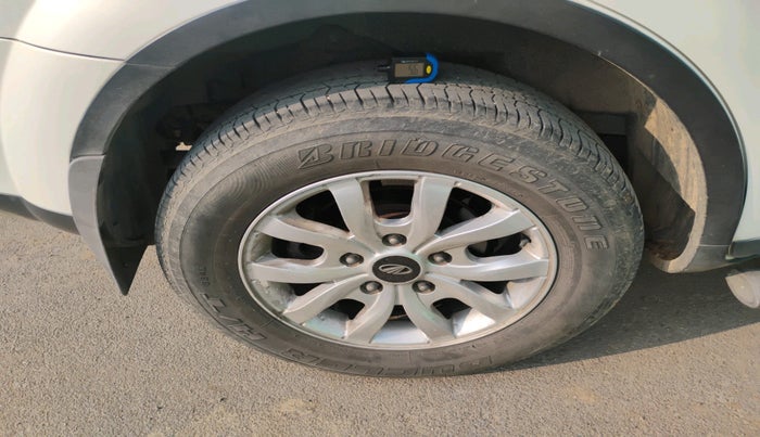 2016 Mahindra XUV500 W10, Diesel, Manual, 62,906 km, tyre