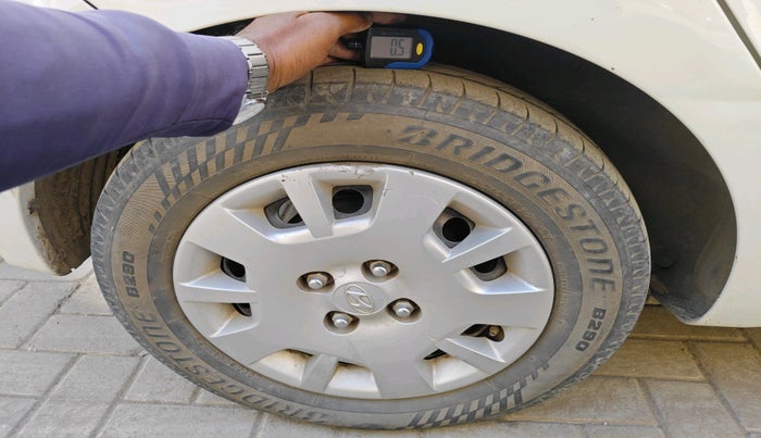 2014 Hyundai i20 MAGNA (O) 1.2, Petrol, Manual, 1,34,258 km, tyre