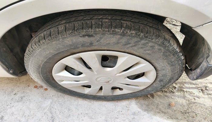 2014 Maruti Swift Dzire VDI, Diesel, Manual, 1,49,858 km, tyre