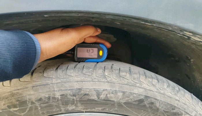 2022 Tata NEXON XE PETROL, Petrol, Manual, 35,516 km, tyre