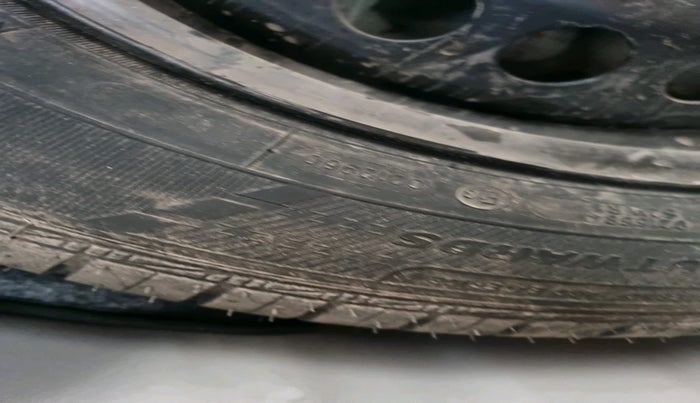 2017 Hyundai Grand i10 MAGNA 1.2 KAPPA VTVT, Petrol, Manual, 35,230 km, tyre