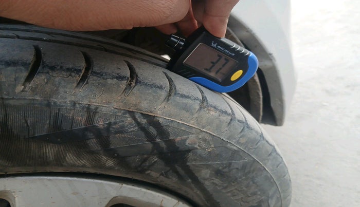 2012 Hyundai i10 SPORTZ 1.2 AT, Petrol, Automatic, 85,408 km, tyre