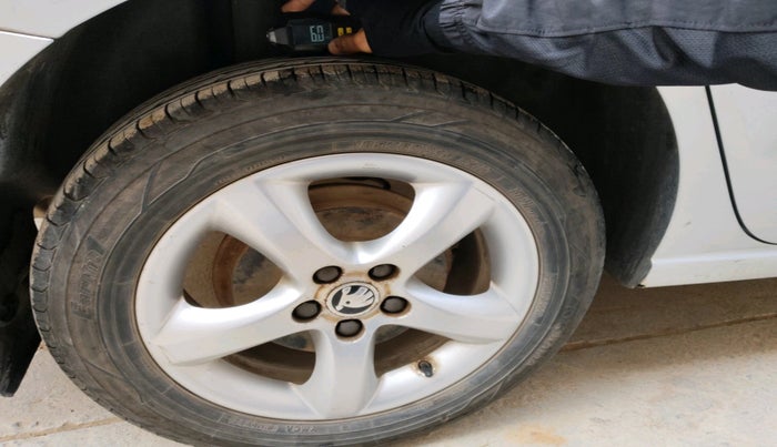 2013 Skoda Rapid AMBITION 1.6 TDI CR MT PLUS, Diesel, Manual, 87,138 km, tyre