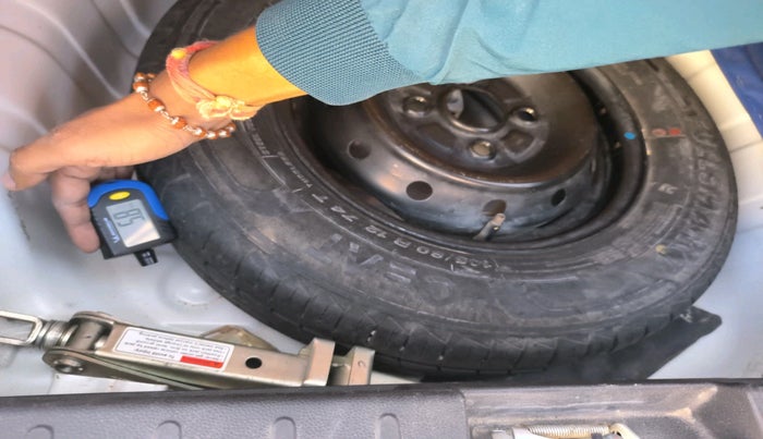 2019 Maruti Alto LXI, Petrol, Manual, 26,799 km, tyre