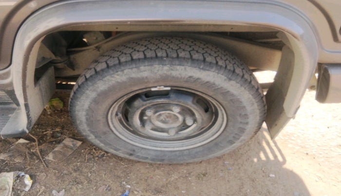 2021 Mahindra Bolero B6 (O), Diesel, Manual, 58,398 km, tyre