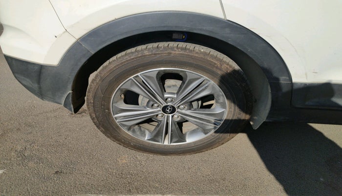 2017 Hyundai Creta SX PLUS AT 1.6 PETROL, Petrol, Automatic, 93,061 km, tyre