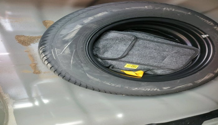 2024 Hyundai Verna  SX 1.5 MPI IVT, Petrol, Automatic, 7,818 km, tyre