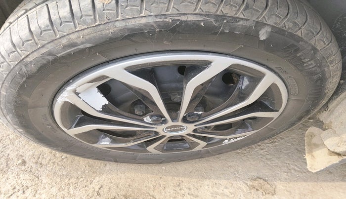 2017 Tata Bolt XMS QUADRAJET, Diesel, Manual, 88,839 km, tyre