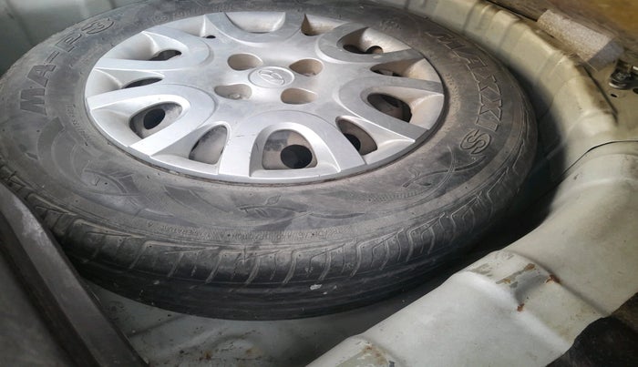 2011 Hyundai i20 MAGNA 1.2, Petrol, Manual, 89,900 km, tyre