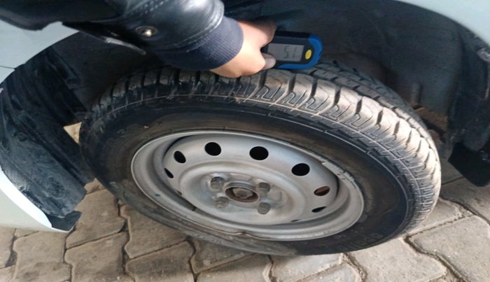 2015 Maruti Wagon R 1.0 LXI, Petrol, Manual, 20,085 km, tyre