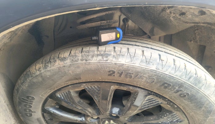 2021 Maruti Vitara Brezza ZXI, Petrol, Manual, 46,268 km, tyre