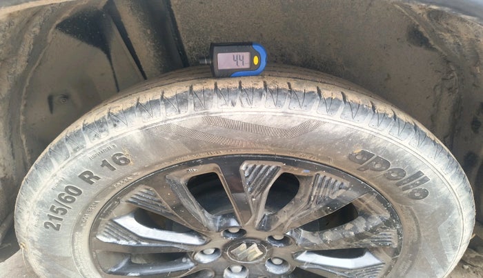 2021 Maruti Vitara Brezza ZXI, Petrol, Manual, 46,268 km, tyre