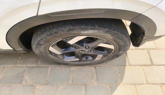 2020 Hyundai VENUE SX 1.0 TURBO IMT, Petrol, Manual, 57,833 km, tyre