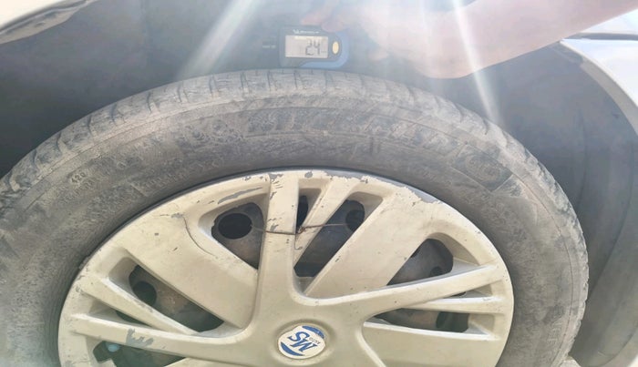 2014 Toyota Etios Liva G, Petrol, Manual, 60,776 km, tyre