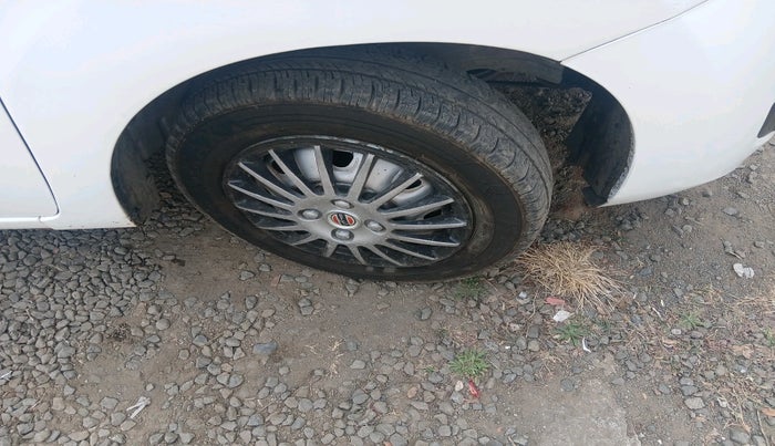 2014 Maruti Wagon R 1.0 LXI CNG, Petrol, Manual, 77,272 km, tyre