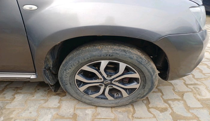 2014 Nissan Terrano XL (D), Diesel, Manual, 1,22,765 km, tyre