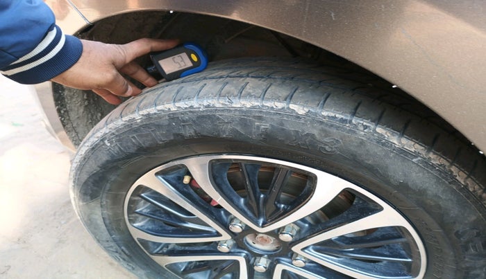 2018 Maruti Ertiga VDI 1.3, Diesel, Manual, 2,09,868 km, tyre