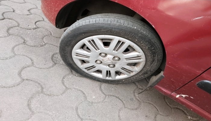 2012 Hyundai Santro Xing GLS, Petrol, Manual, 37,393 km, tyre