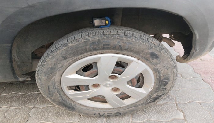 2016 Renault Kwid RXT 0.8, Petrol, Manual, 50,833 km, tyre