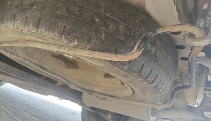 2015 Maruti Ertiga VDI, Diesel, Manual, 1,63,033 km, tyre