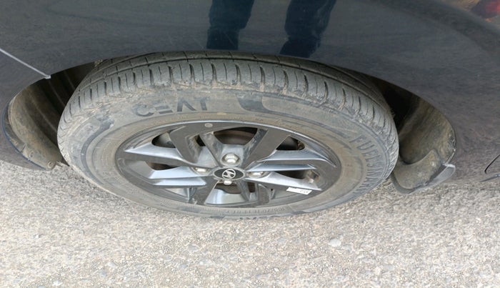 2020 Hyundai GRAND I10 NIOS SPORTZ AMT 1.2 KAPPA VTVT, Petrol, Automatic, 23,440 km, tyre