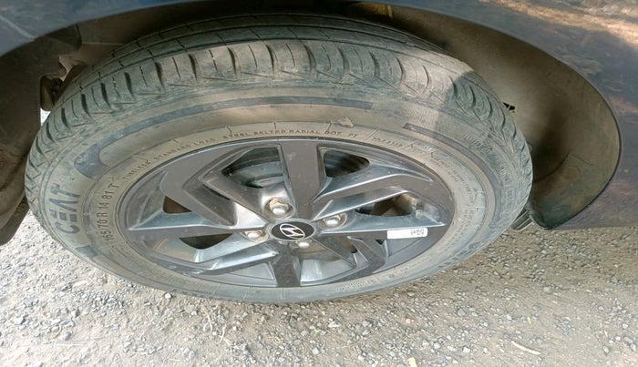 2020 Hyundai GRAND I10 NIOS SPORTZ AMT 1.2 KAPPA VTVT, Petrol, Automatic, 23,440 km, tyre