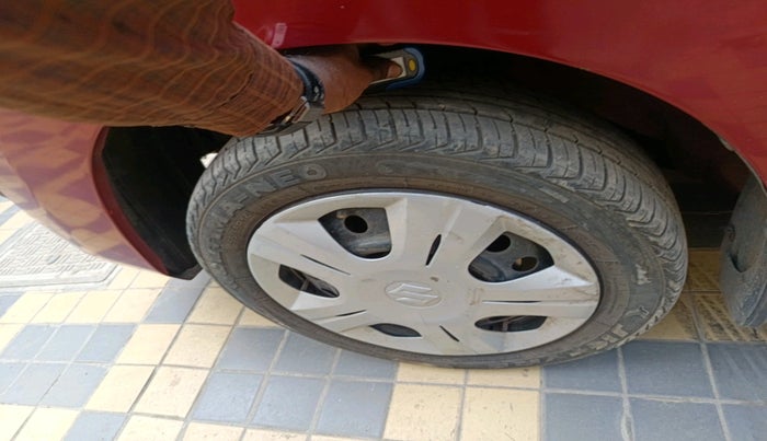 2015 Maruti Wagon R 1.0 VXI, Petrol, Manual, 30,186 km, tyre
