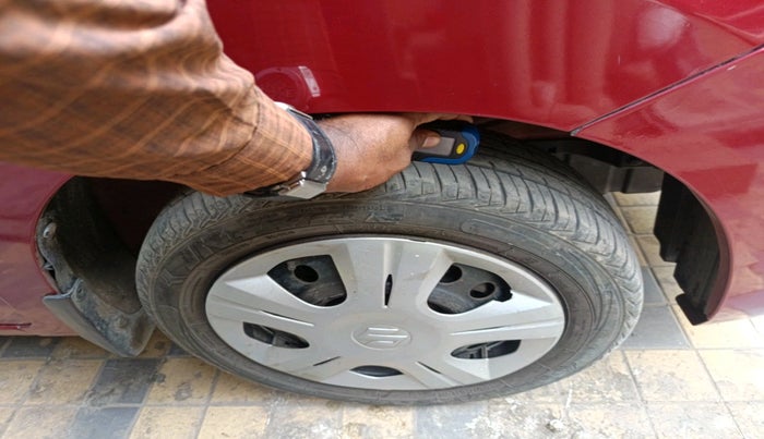 2015 Maruti Wagon R 1.0 VXI, Petrol, Manual, 30,186 km, tyre