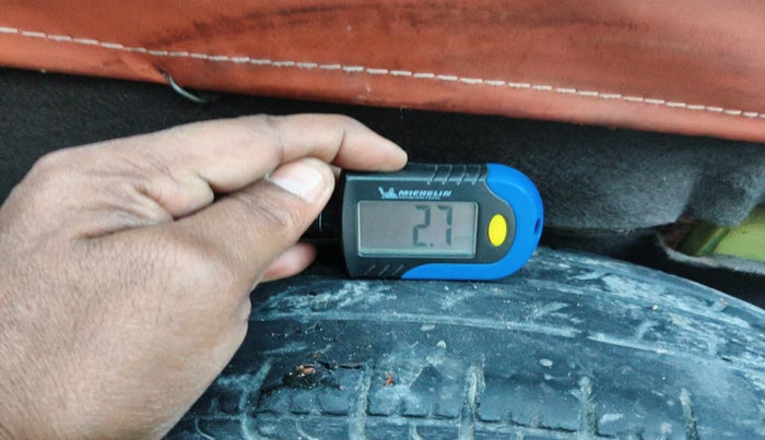 2011 Hyundai i20 MAGNA 1.2, Petrol, Manual, 1,54,455 km, tyre