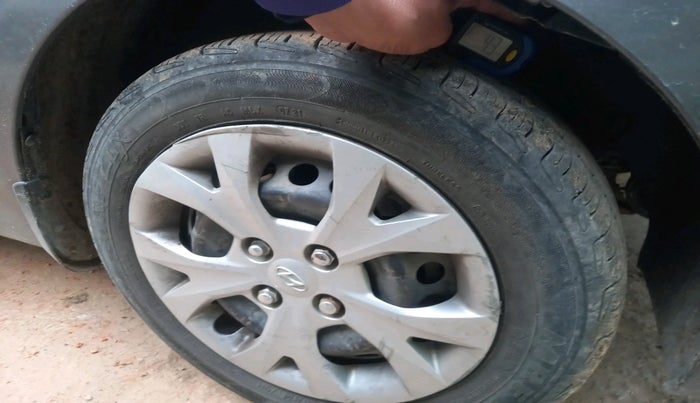 2015 Hyundai Grand i10 MAGNA 1.1 CRDI, Diesel, Manual, 90,043 km, tyre