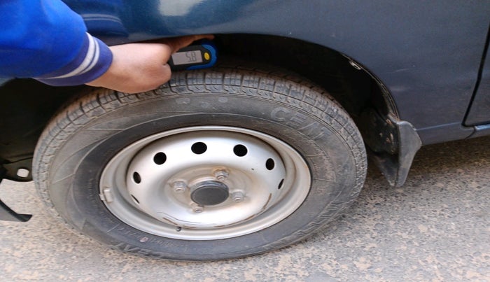 2011 Maruti Alto LXI, Petrol, Manual, 29,029 km, tyre