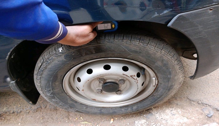 2011 Maruti Alto LXI, Petrol, Manual, 29,029 km, tyre