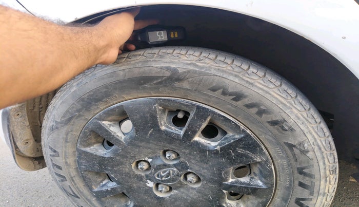 2014 Hyundai i20 MAGNA 1.4 CRDI, Diesel, Manual, 1,09,978 km, tyre