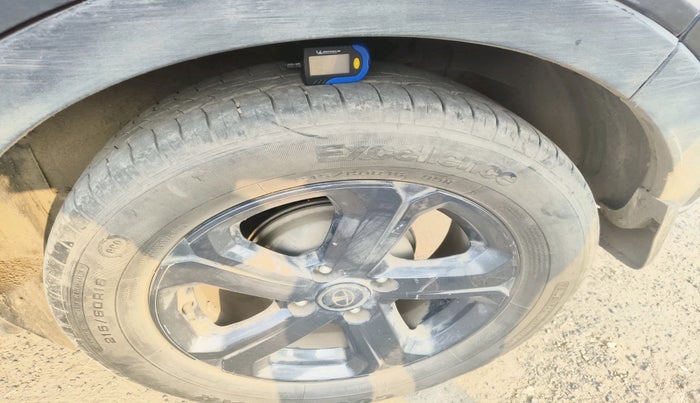 2022 Tata NEXON XZ PLUS PETROL DARK EDITION, Petrol, Manual, 42,186 km, tyre