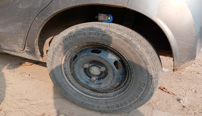 2016 Datsun Redi Go T (O), Petrol, Manual, 86,413 km, tyre