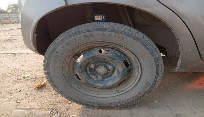 2016 Datsun Redi Go T (O), Petrol, Manual, 86,413 km, tyre