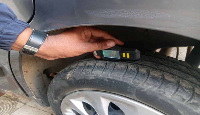 2014 Maruti Wagon R 1.0 VXI, Petrol, Manual, 97,726 km, tyre