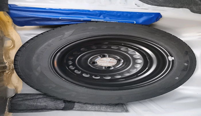 2023 Honda Amaze 1.2L I-VTEC VX CVT, Petrol, Automatic, 54,070 km, tyre