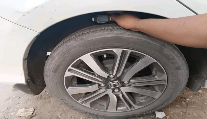 2023 Honda Amaze 1.2L I-VTEC VX CVT, Petrol, Automatic, 54,070 km, tyre