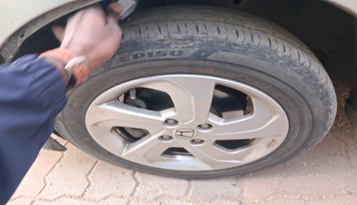 2015 Honda City 1.5L I-VTEC V MT, Petrol, Manual, 58,352 km, tyre