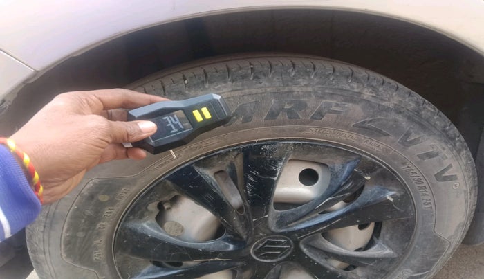 2019 Maruti Swift LXI, Petrol, Manual, 49,226 km, tyre