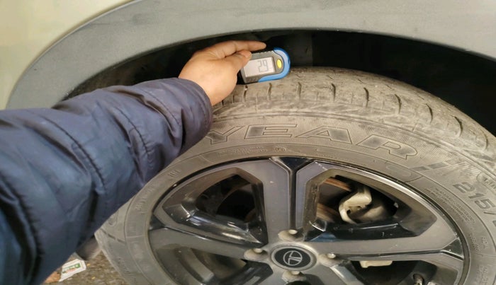 2022 Tata NEXON XZ PLUS (PREMIUM) KAZIRANGA PETROL, Petrol, Manual, 59,550 km, tyre