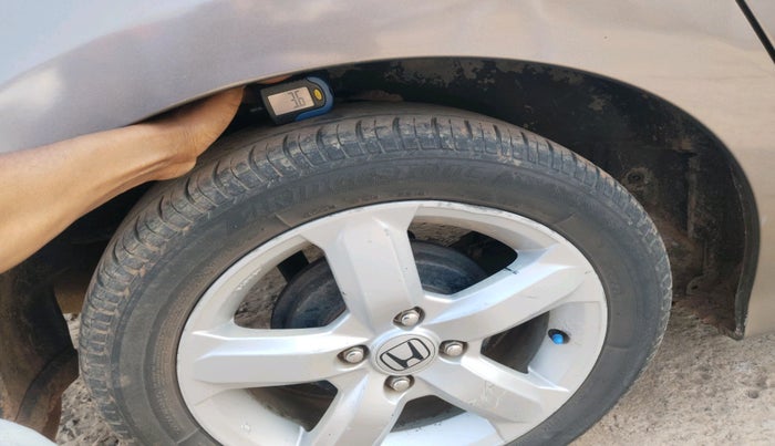 2011 Honda City 1.5L I-VTEC V AT, Petrol, Automatic, 73,069 km, tyre