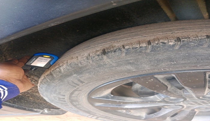 2018 Maruti Vitara Brezza ZDI, Diesel, Manual, 80,666 km, tyre