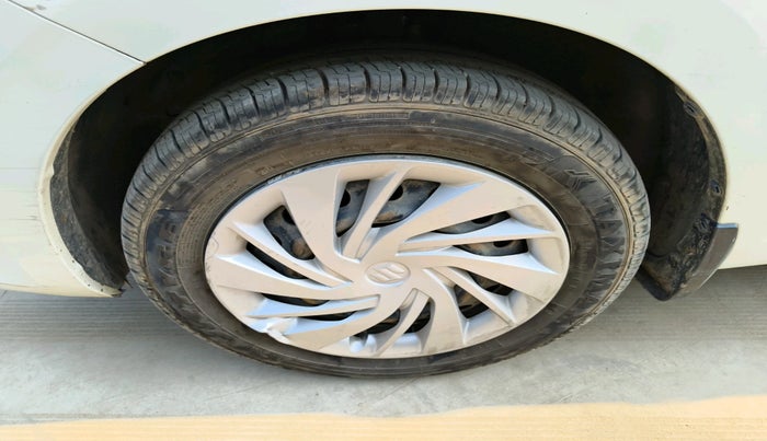 2021 Maruti Ertiga VXI CNG, Petrol, Manual, 1,81,454 km, tyre