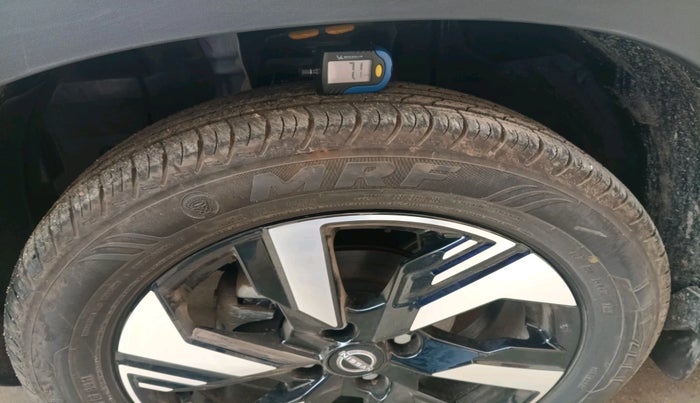 2025 Nissan MAGNITE N-Connecta B4D 1.0 Petrol AMT, Petrol, Automatic, 509 km, tyre