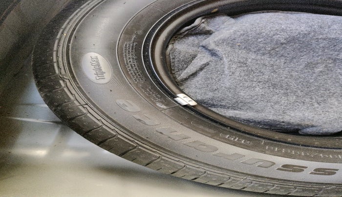 2022 KIA SONET HTX 1.5, Diesel, Manual, 71,137 km, tyre