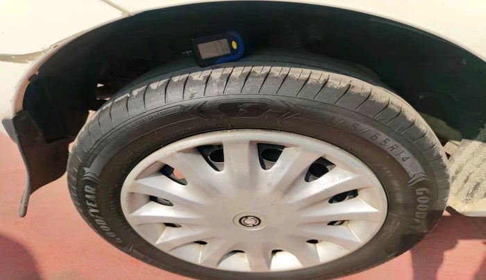 2011 Tata Indica Vista AURA QUADRAJET, Diesel, Manual, 77,814 km, tyre