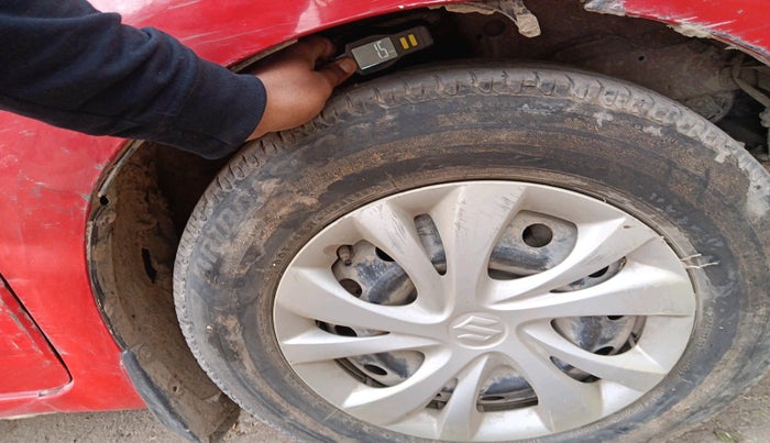 2018 Maruti Swift VXI AMT, Petrol, Automatic, 67,174 km, tyre